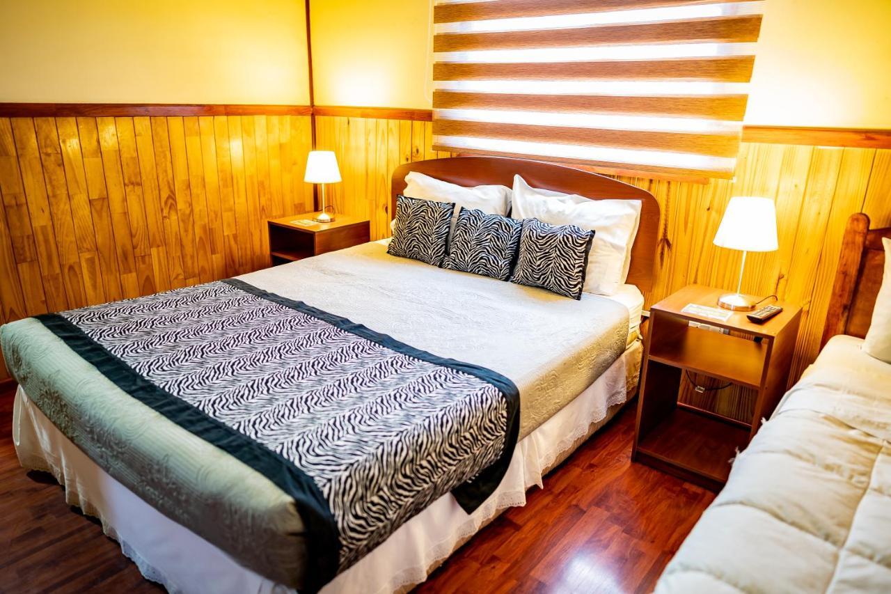 Hostal Alcazar Hostel Puerto Natales Ngoại thất bức ảnh