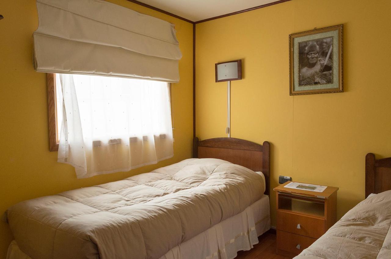 Hostal Alcazar Hostel Puerto Natales Ngoại thất bức ảnh